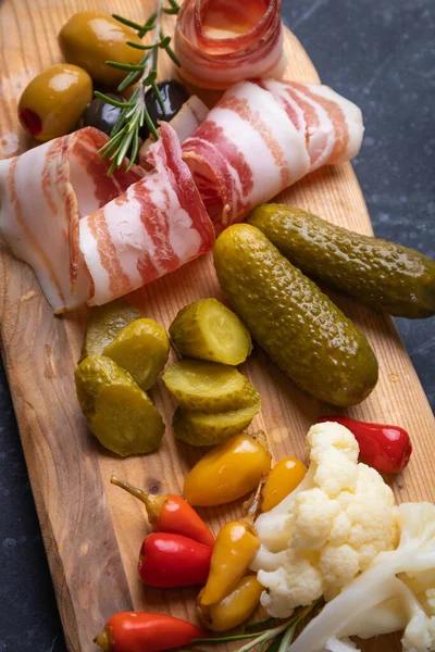 Pickled Cucumber Olives Served Silces Cured Meats — Stock Photo, Image