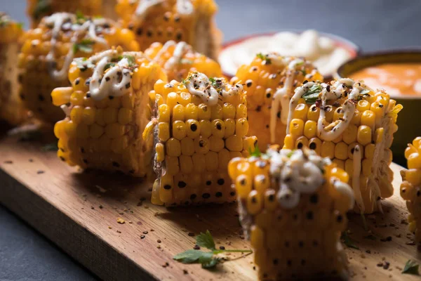 Sweet Corn Slices Grilled Spiced Healthy Party Food Alternative — Stock Photo, Image