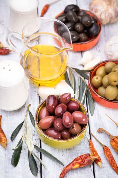 Azeitonas Conserva Prontas Para Comer Alimentos Saudáveis Utilizados Cozinhas Mediterrânicas — Fotografia de Stock