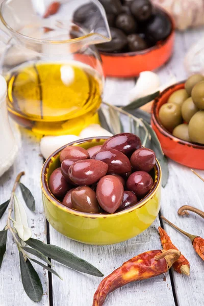 Olive Sottaceto Pronte Mangiare Cibo Sano Utilizzato Nelle Cucine Mediterranee — Foto Stock