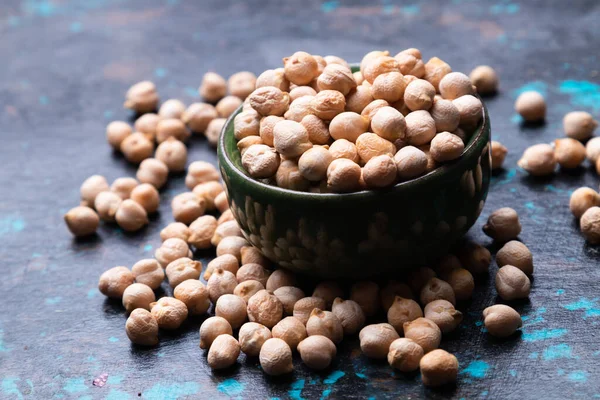 Dry Chickpeas Garbanzo Beans Ceramic Bowl Healthy Food Ingredient — Stock Photo, Image