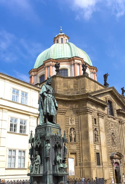 Standbeeld Van Koning Karel Quarto Karolo Buurt Van Charles Bridge — Stockfoto