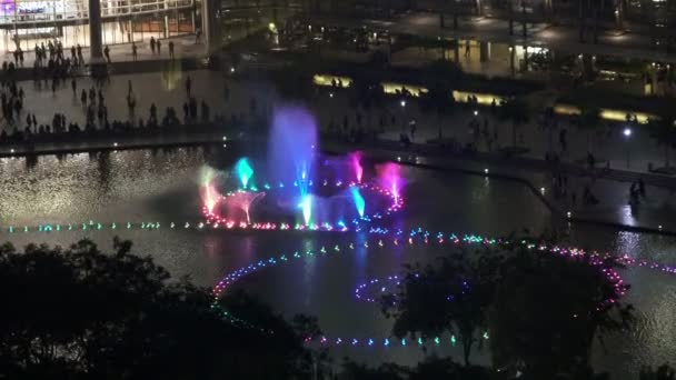 Kuala Lumpur Maleisië Oktober 2016 Fonteinen Verlicht Met Lichte Kleur — Stockvideo