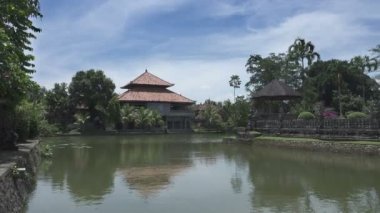 Pura Taman Ayun, Taman Ayun Tapınağı, Bali Endonezya, güneşli bir günde panoramik manzara