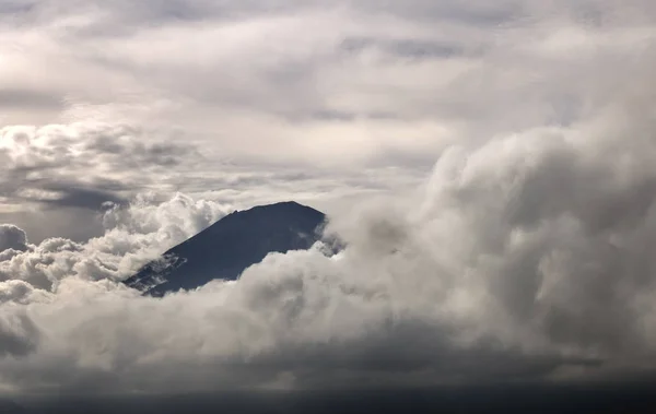 Vista Vulcão Agung Nuvens Bali Indonésia — Fotografia de Stock