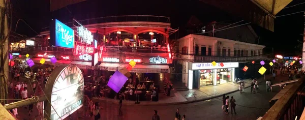 Siem Reap Cambodia Janvier 2015 Touristes Dans Pub Street Sur — Photo