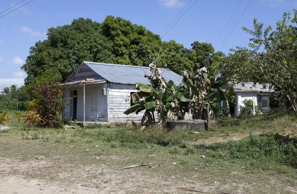 Παλιό Ξύλινο Σπίτι Αγροτικές Περιοχές Στην Κούβα — Φωτογραφία Αρχείου