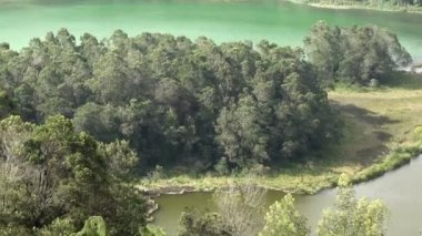 Java, Endonezya. Telaga Warna-renk volkanik göller Yaylası Diyeng üzerinde