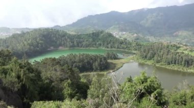 Java, Endonezya. Telaga Warna-renk volkanik göller Yaylası Diyeng üzerinde