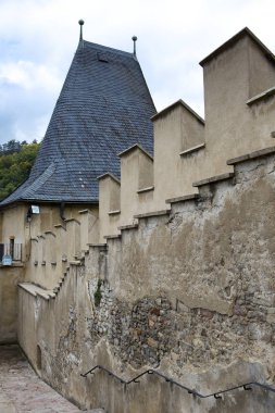 Karlstejn, - 25 Eylül 2014: Karlstejn ortaçağ kalesi. Bohemia, Çek Cumhuriyeti