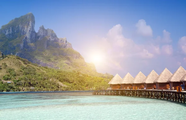 Beautiful Tropical Maldives Island Water Villas Bungalow Sea Mountain Background — Stock Photo, Image