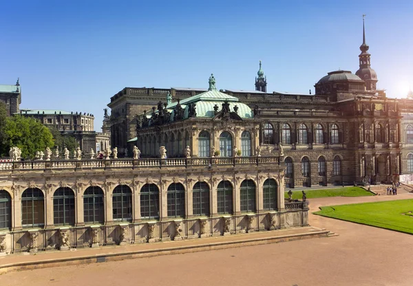 Palacio Zwinger Siglo Xviii Famoso Edificio Histórico Dresde — Foto de Stock