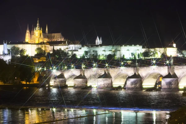 Prager Stadtbild Bei Nacht Mit Karlsbrücke Karluv Most Über Moldau — Stockfoto