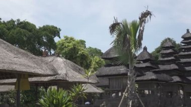 Pura Taman Ayun, Taman Ayun Tapınağı, Bali Endonezya, güneşli bir günde panoramik manzara