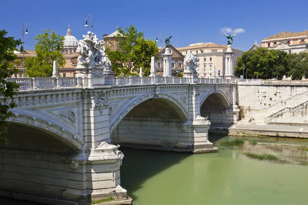 Pohled Slavné Sant Angelo Most Řeka Tibera — Stock fotografie