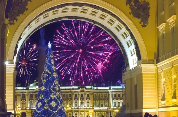 New Year Fir Tree Garlands Fires Palace Square Christmas Fireworks — Stock Photo, Image