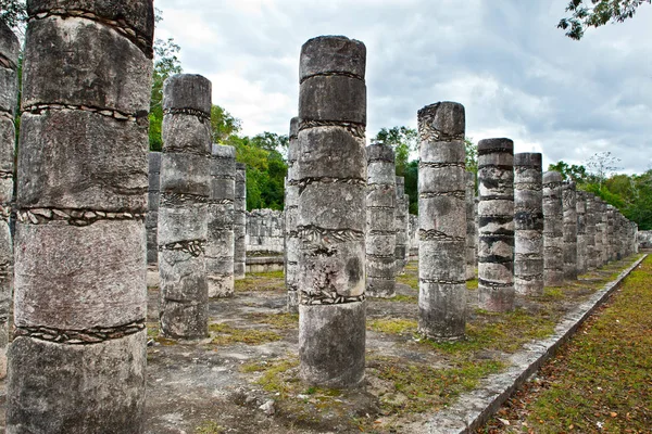 1000 Pilíře Komplex Chichen Itza Stránky Yucatan Mexiko — Stock fotografie