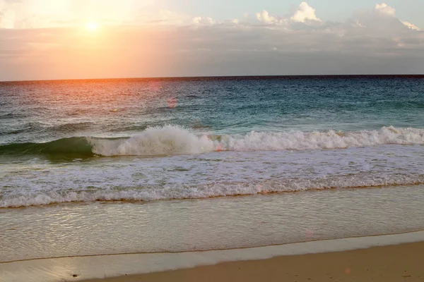 Puesta Sol Brillante Sobre Mar — Foto de Stock