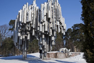 Helsinki, Finlandiya - 17 Mart 2013: Finlandiyalı besteci Jean Sibelius Anıtı