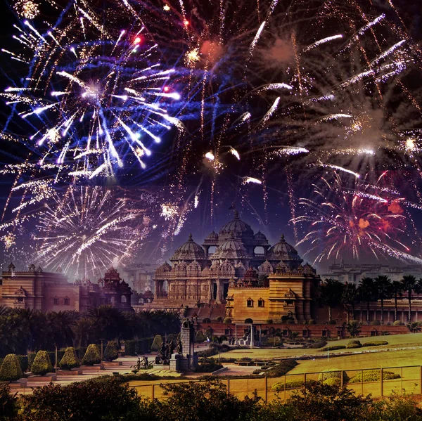 Fogos Artifício Festivos Sobre Templo Akshardham Índia Nova Deli — Fotografia de Stock