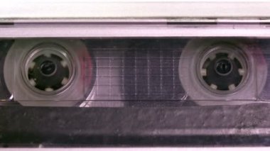 Ses kaset kaset kaydedici ses kaydı kullanın. Vintage müzik kaset ile boş bir beyaz etiket, Player'da kayıttan yürütme