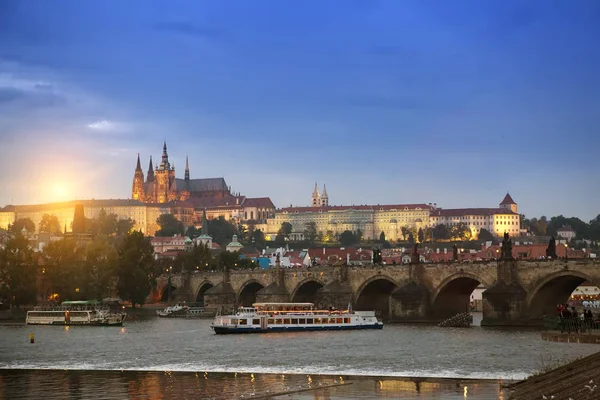 Krásné Panoráma Prahy Charles Bridge Karluv Most Vltavu Pražský Hrad — Stock fotografie