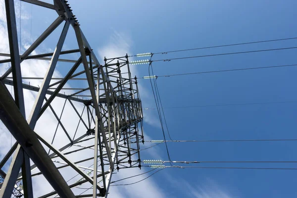 Hochspannungsleitung Für Stromübertragungen — Stockfoto