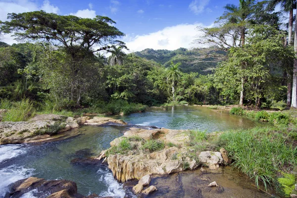 Rivière Avec Des Étapes Dans Parc Soroa Cuba — Photo