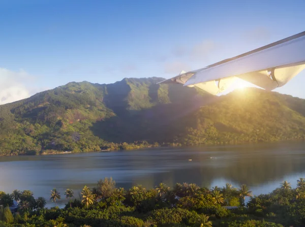 Vista Aerea Aereo Volante Sull Isola Tropicale Tramonto — Foto Stock