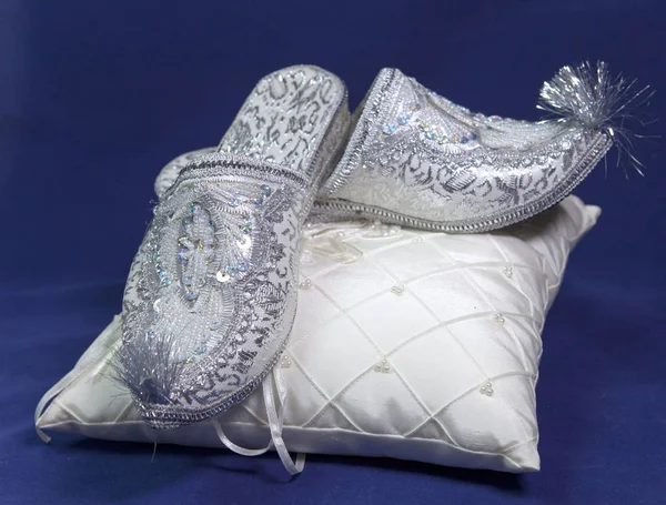 Oriental Estilo Sapatos Casamento Almofada Noiva — Fotografia de Stock