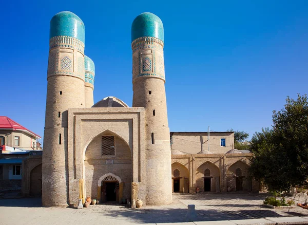 Chor Minor Madrasah Khalif Niyaz Kul 乌兹别克斯坦历史名城布哈拉一座被摧毁的宗教学校的历史门户 — 图库照片