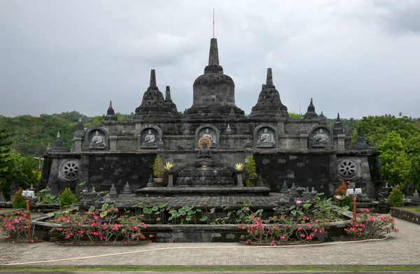 Brahma Vihara Arama Miejsce Samodoskonalenia Największa Buddyjska Świątynia Bali — Zdjęcie stockowe