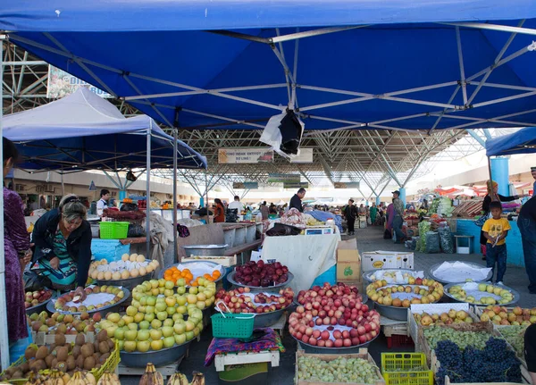 Bukhara Uzbekistán Septiembre 2015 Mercado Cubierto Parte Antigua Bujará Filas — Foto de Stock