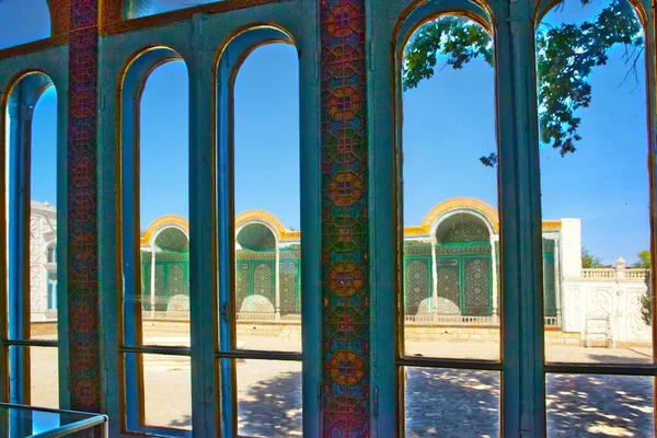 乌兹别克斯坦布哈拉附近埃米尔颐和园Sitorai Mokhi Khosa宫 — 图库照片