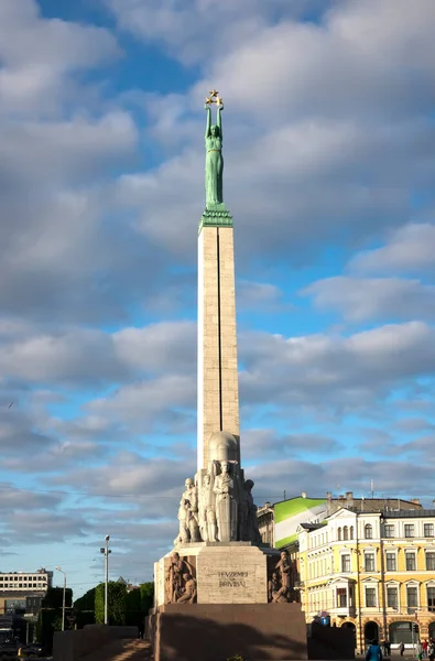 Riga Łotwa Maj 2016 Pomnik Pamięci Wolności Placu Wolności — Zdjęcie stockowe