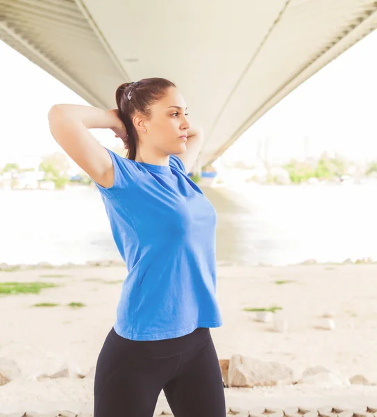 Giovane Fitness Donna Che Allenamento All Aperto Esercizio Stretching — Foto Stock