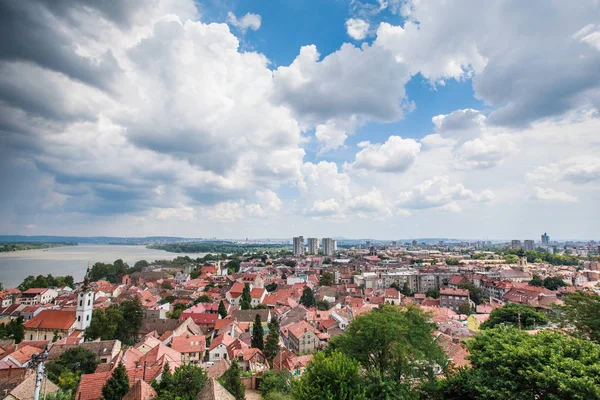 Vista Panorâmica Sobre Telhados Antigos Igreja Ortodoxa Rio Danúbio Zemun — Fotografia de Stock