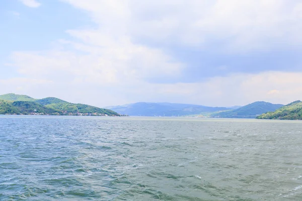 Uitzicht op het landschap van de Donau — Stockfoto