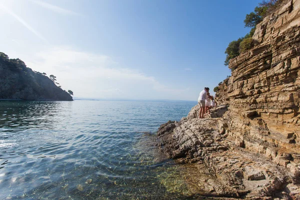Aile denizde yaz tatili sırasında macera var 