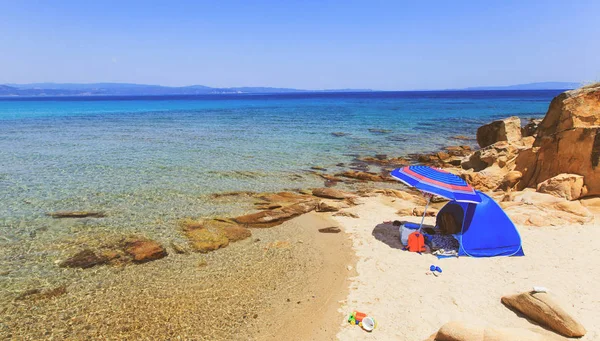 Zomer vakantie Camping op Lonely Sand Beach — Stockfoto