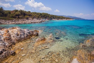 Yazın harika körfez, Güzel turkuaz rengi deniz suyu