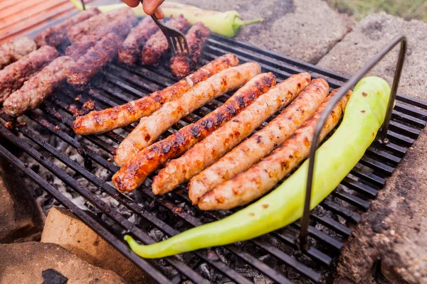 Fleisch Und Scharfe Paprika Grillen Barbecue Grillparty Zeltverpflegung Aktivitäten Freien — Stockfoto