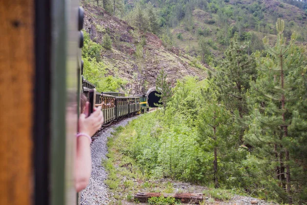 Chemin Fer Voie Étroite Attraction Touristique Voyage Train Ancienne Paysage — Photo