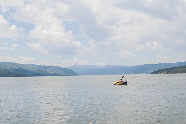 Rivierkajakkerman Kajakken Donau Zomervakantie — Stockfoto