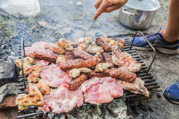 Gegrilltes Fleisch Sommerpicknick Kochen Freien — Stockfoto