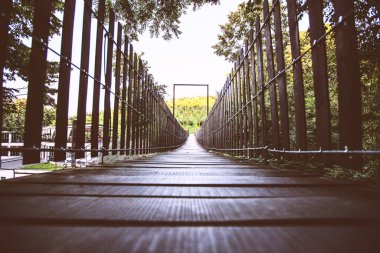 Tahta Askı Köprüsü, Yaya Asma Köprüsü, Yaz Günü