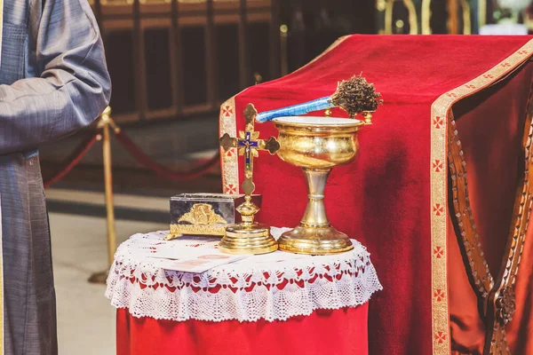 Serbski Kościół Prawosławny Elementy Wnętrza Ceremonii Chrztu — Zdjęcie stockowe