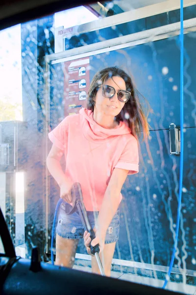 Woman Washing Car Pressure Washer Self Service Car Wash Station — Stock Photo, Image