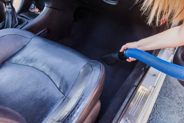 Cleans Interior Car Vacuum Cleaner — Stock Photo, Image