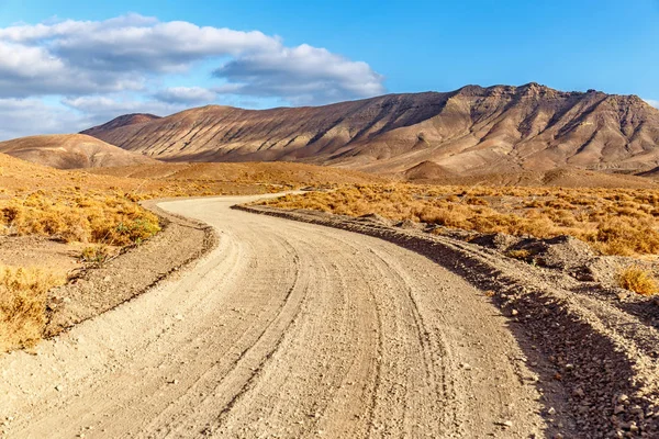 Avvolgimento Rurale Dirty Road Attraverso Paesaggio Vulcanico Fuerteventura Golden Hour — Foto Stock